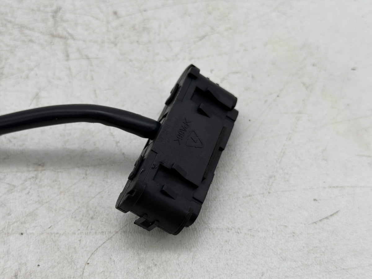2009 Harley Street Glide Touring FLHX OEM Dash Indicator Lamp Wire Plug In