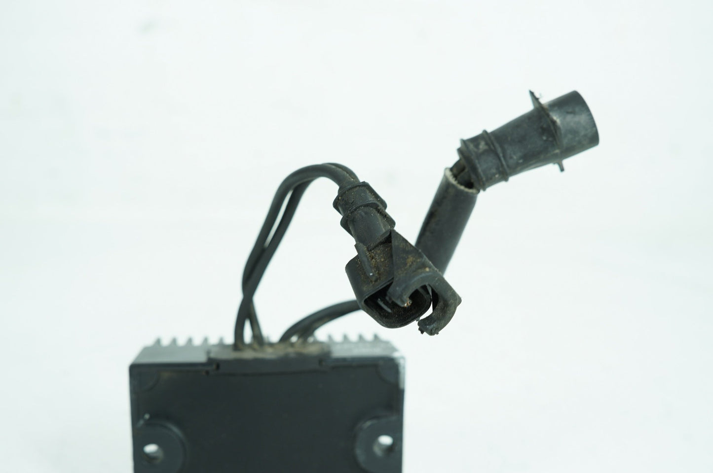2004 - 2013 Harley-Davidson Sportster Low Voltage Regulator Rectifier  74546-07