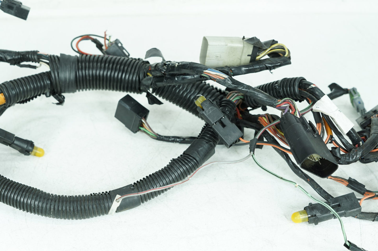 2007 - 2012 Harley-Davidson Touring Street Glide Front Sub Wiring Harness Loom Interconnect  	70232-08