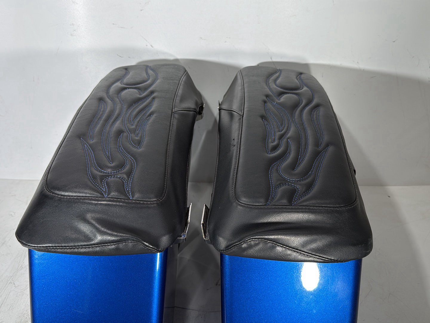 2007 - 2016 Harley-Davidson Touring Electra Glide Ultra Left Right Saddlebags Luggage NOKey 90752-93 , 90753-93