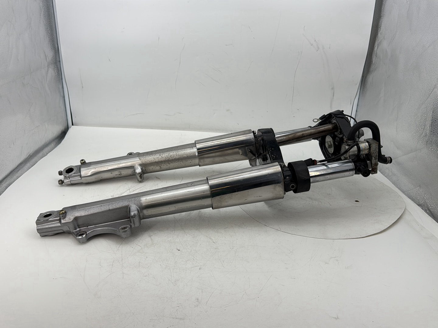 1995 Harley Touring FLHTCI Electra Glide Classic OEM Front Triple Tree Set & LH RH Fork Legs Sliders