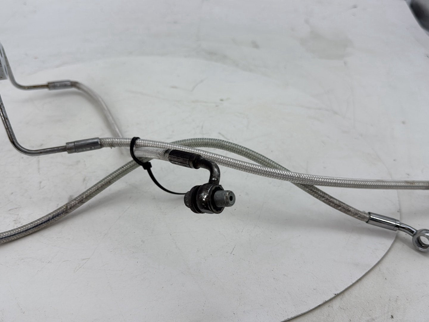 2005 Harley Road Glide Touring FLTRI OEM Front Brake Hose Line Pipe