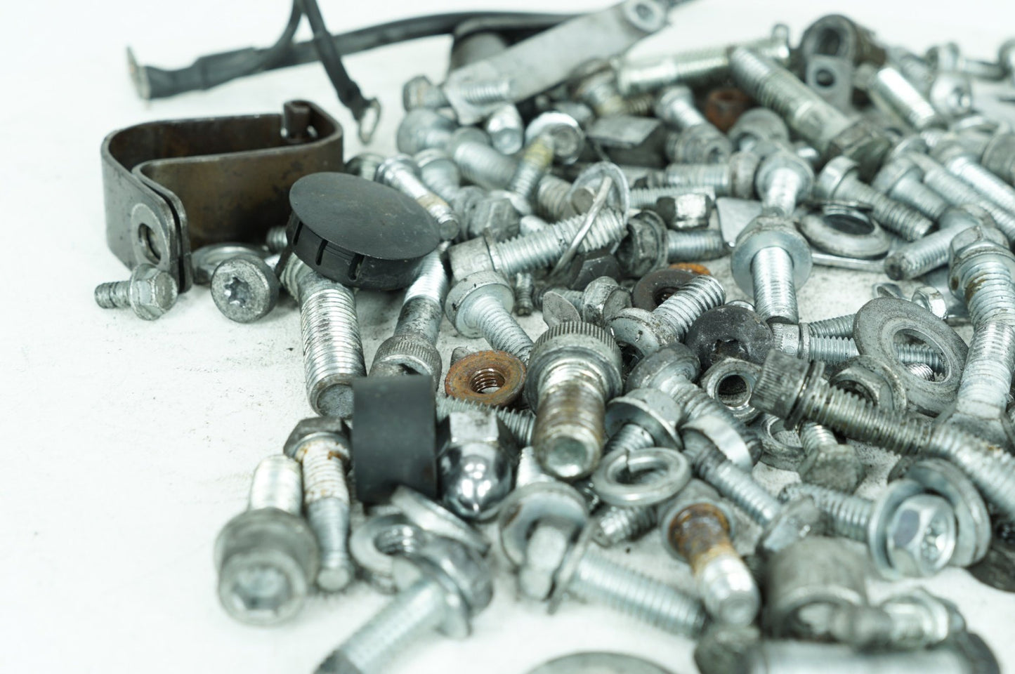 2008 - 2016 Harley-Davidson Touring Electra Glide Ultra Hardware Bolts Nuts & Brackets
