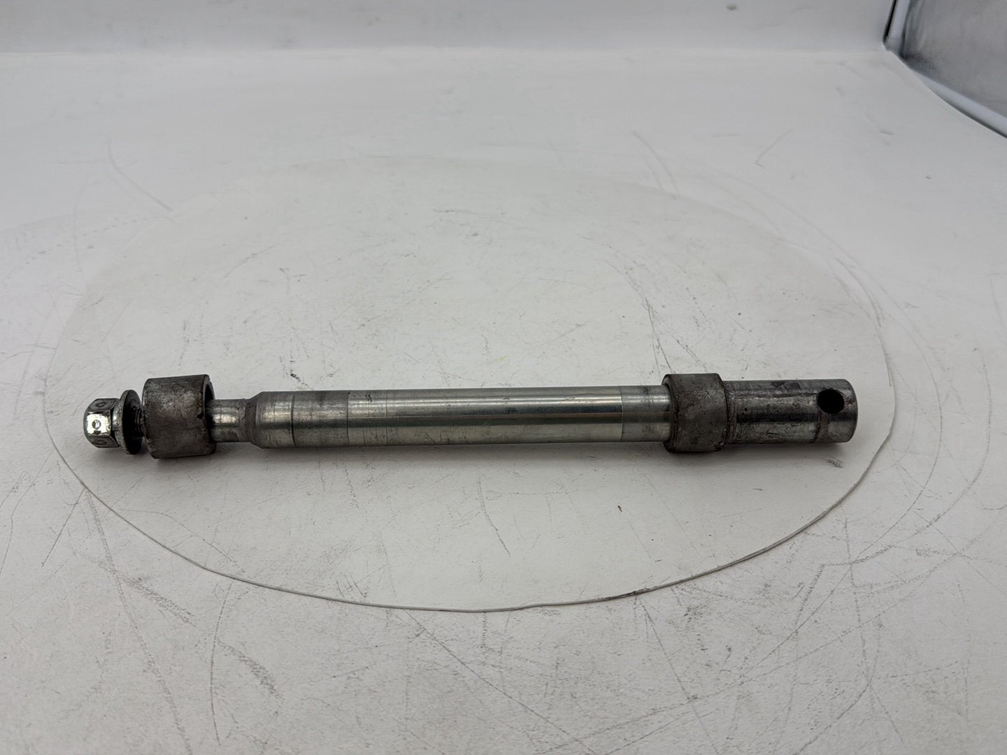 1999 - 2006 Harley-Davidson Touring CVO Screamin Eagle Road King Front Wheel Axle Bolt Shaft 43364-00