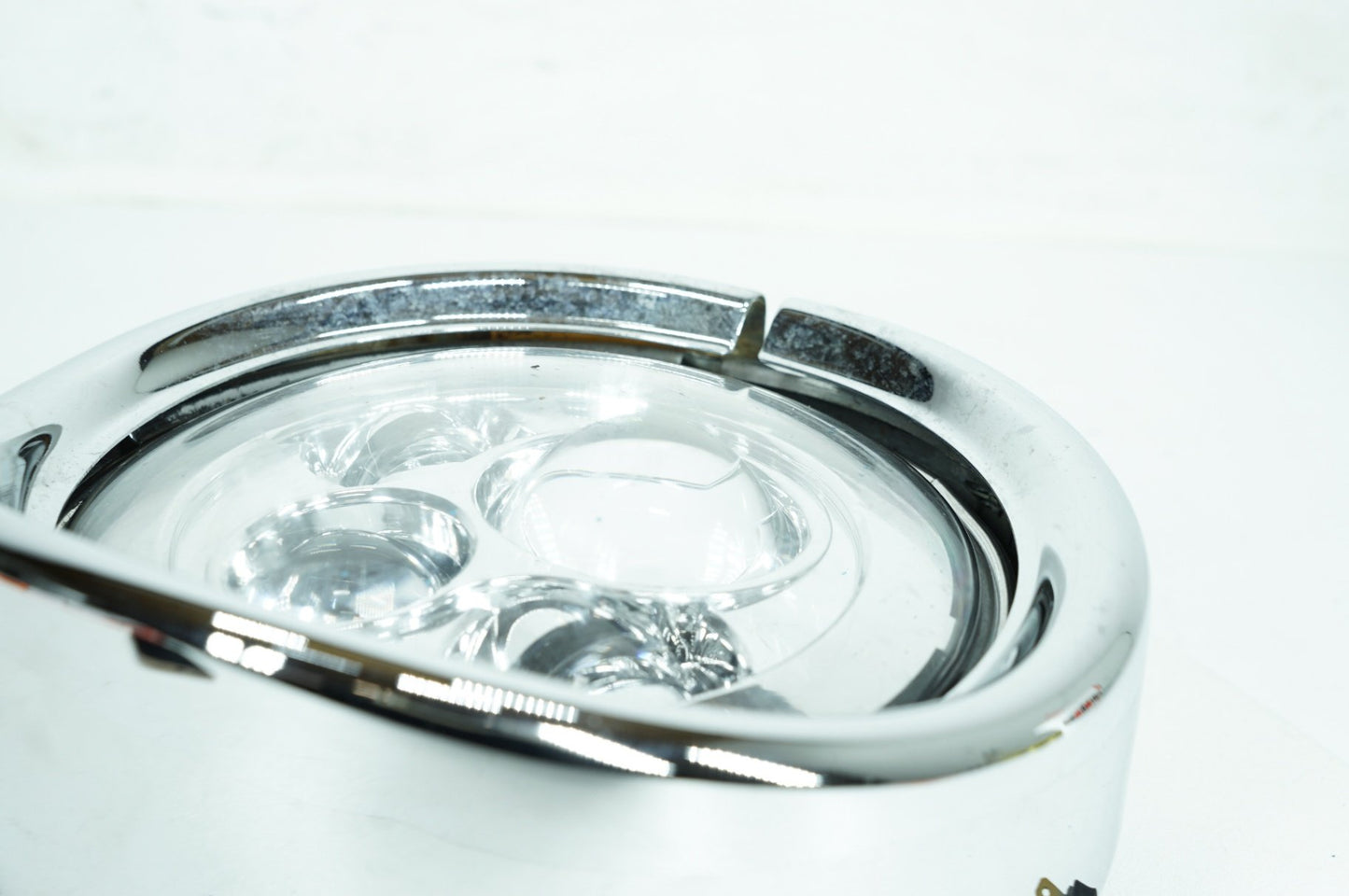 1999 - 2006 Harley-Davidson Touring Road King Headlight Headlamp Head Lamp Light LED 67702-81A