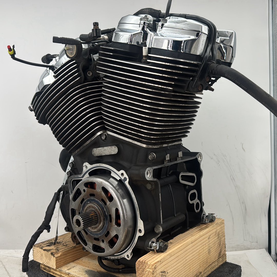 2018 Harley Electra Glide Touring Ultra FLHTCU OEM EFI Milwaukee M8 107 Engine Motor