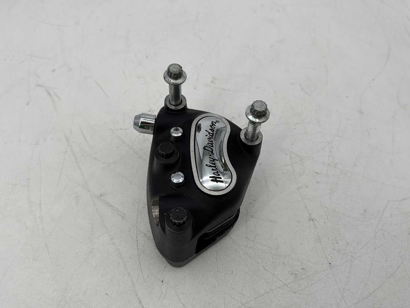 2000 Harley Touring FLHTCI Electra Glide Classic OEM Front Right 1 Brake Caliper