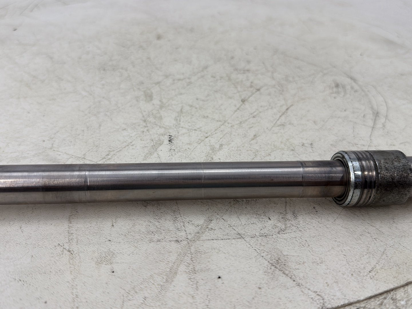 1998 Harley Touring FLHTCUI Electra Glide Ultra OEM Front Wheel Axle Bolt Shaft