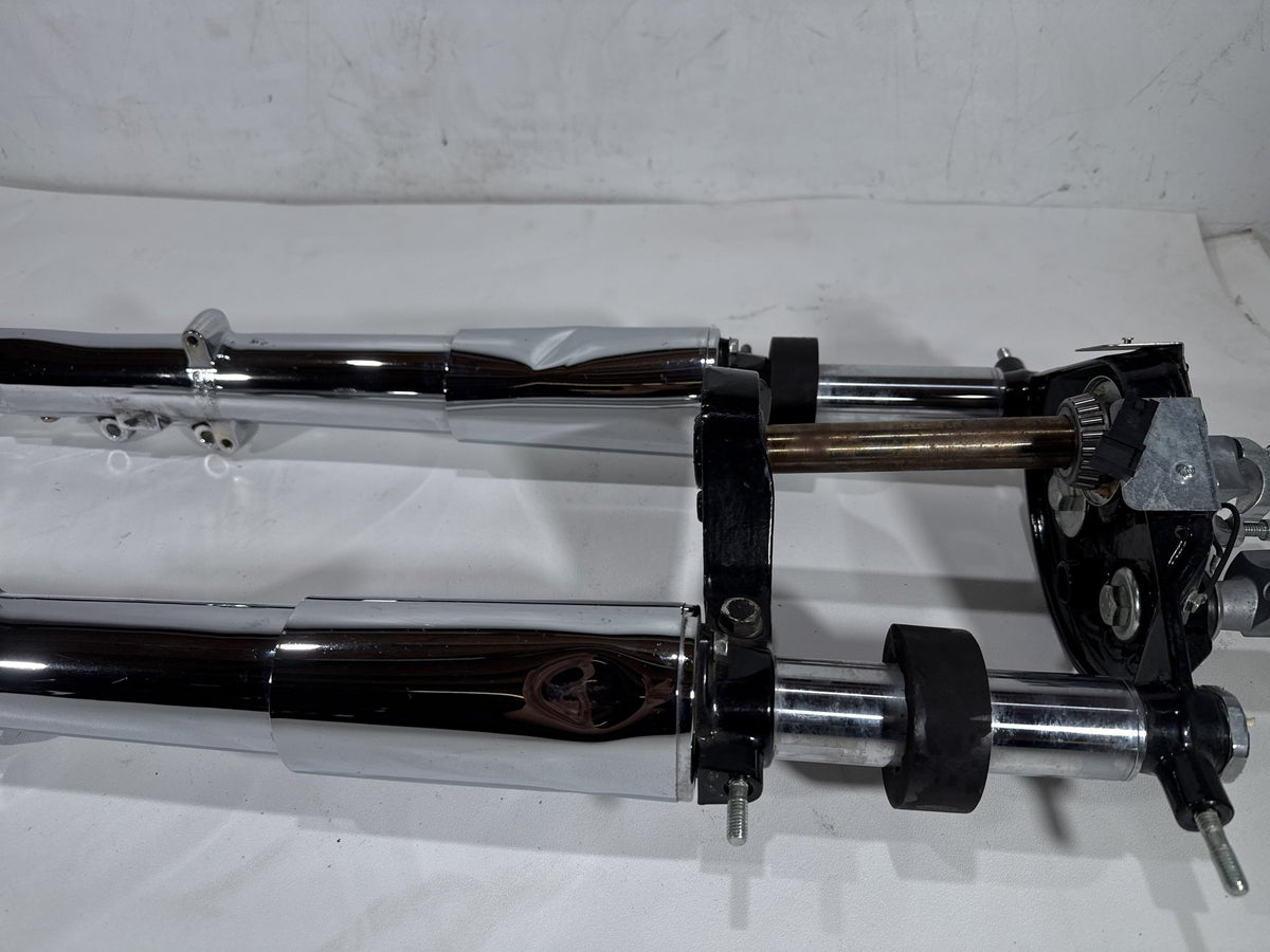 04 Harley Road King Touring OEM Front Triple Tree Set & LH RH Fork Legs Sliders