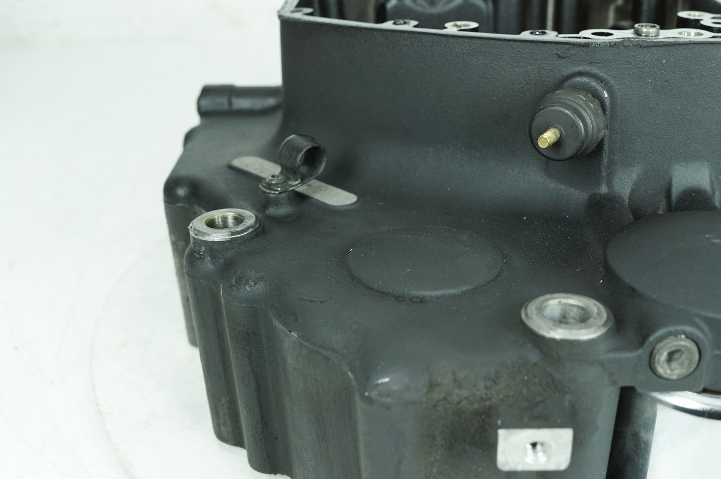 1999 - 2006 Harley-Davidson Softail Heritage Classic Crankcase Shaft Engine Motor Cover 24613-03