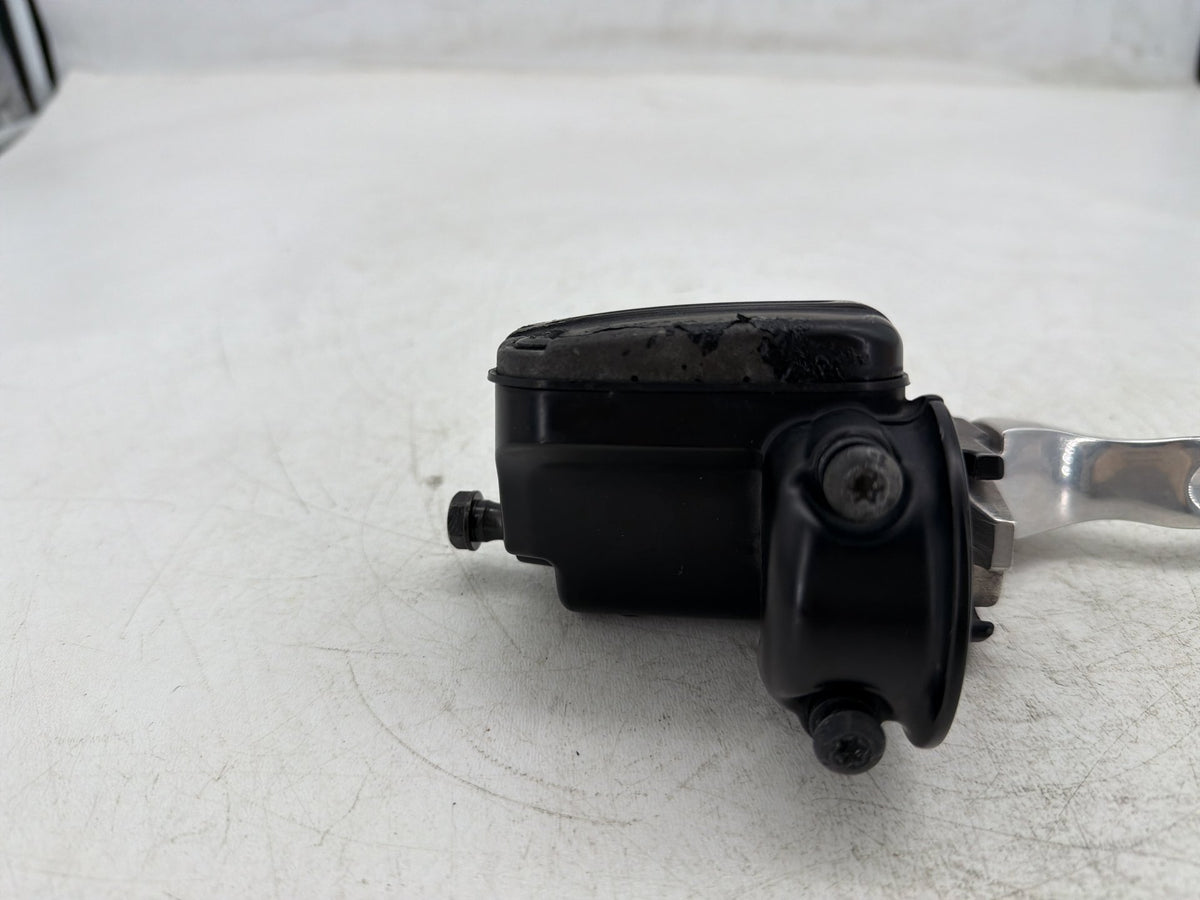 2010 Harley Electra Glide Touring OEM Front Right Brake Lever Master Cylinder