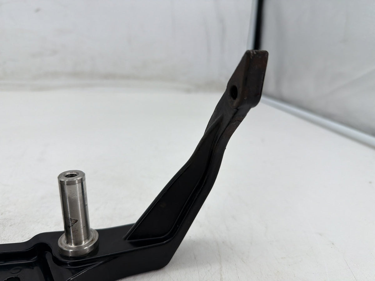 2002 Harley Heritage Softail Classic FLSTC OEM Right 1 Footboard Mount Bracket