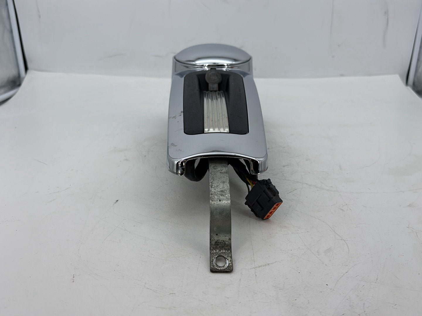 2008 Harley Touring FLHTCU Electra Glide Ultra OEM Fuel Gas Tank Dash Console NOKey