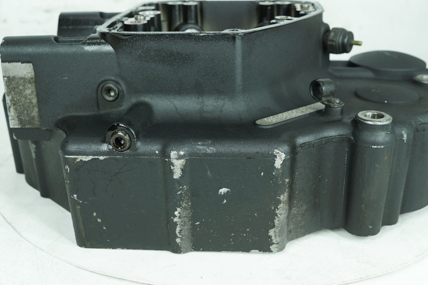 1999 - 2006 Harley-Davidson Softail Heritage Classic Crankcase Shaft Engine Motor Cover 24613-03