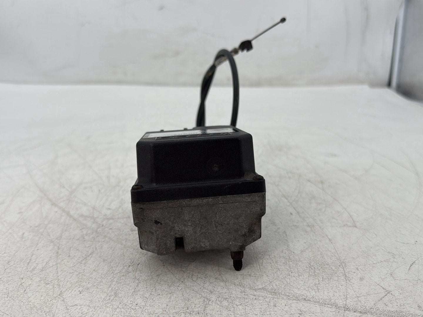 2005 Harley Electra Glide Touring Ultra FLHTCUI OEM Cruise Control Actuator Servo Motor