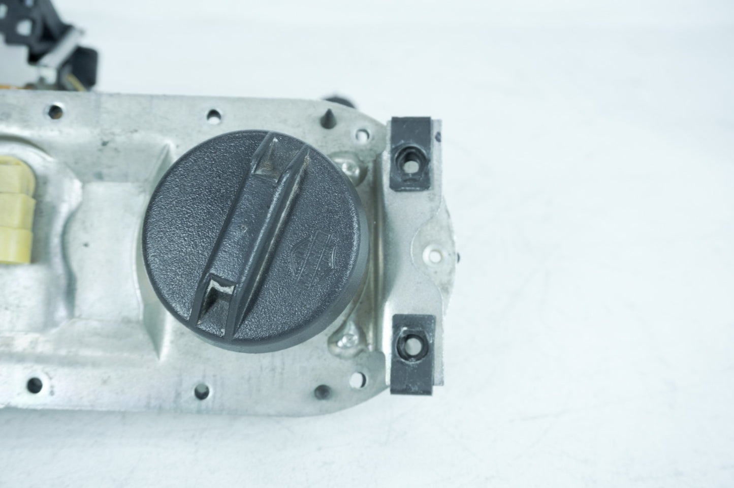 2007 - 2011 Harley-Davidson Touring CVO Electra Screamin Eagle Fuel Pump Gas Gasoline Petrol Sending 75126-06A