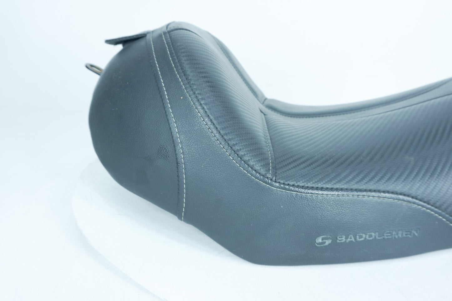 2007 - 2012 Harley-Davidson Dyna Street Bob Rider Driver Solo Seat Pillion SADDLEMEN