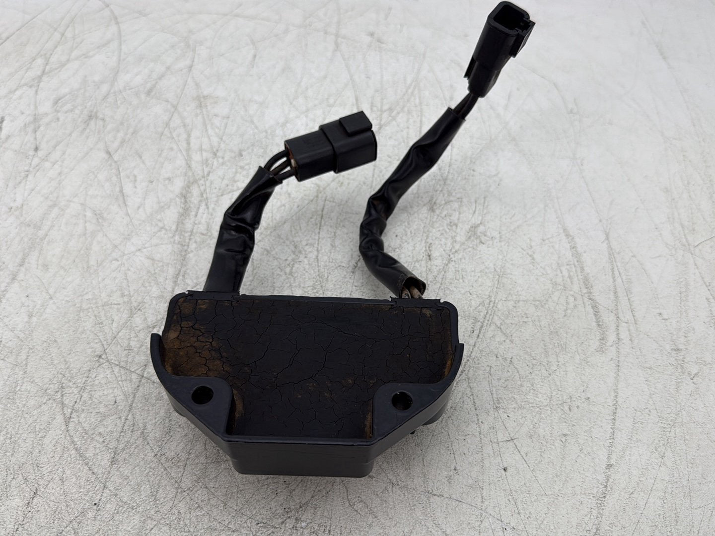 2007 Harley Dyna Street Bob FXDBI OEM Voltage Regulator Rectifier