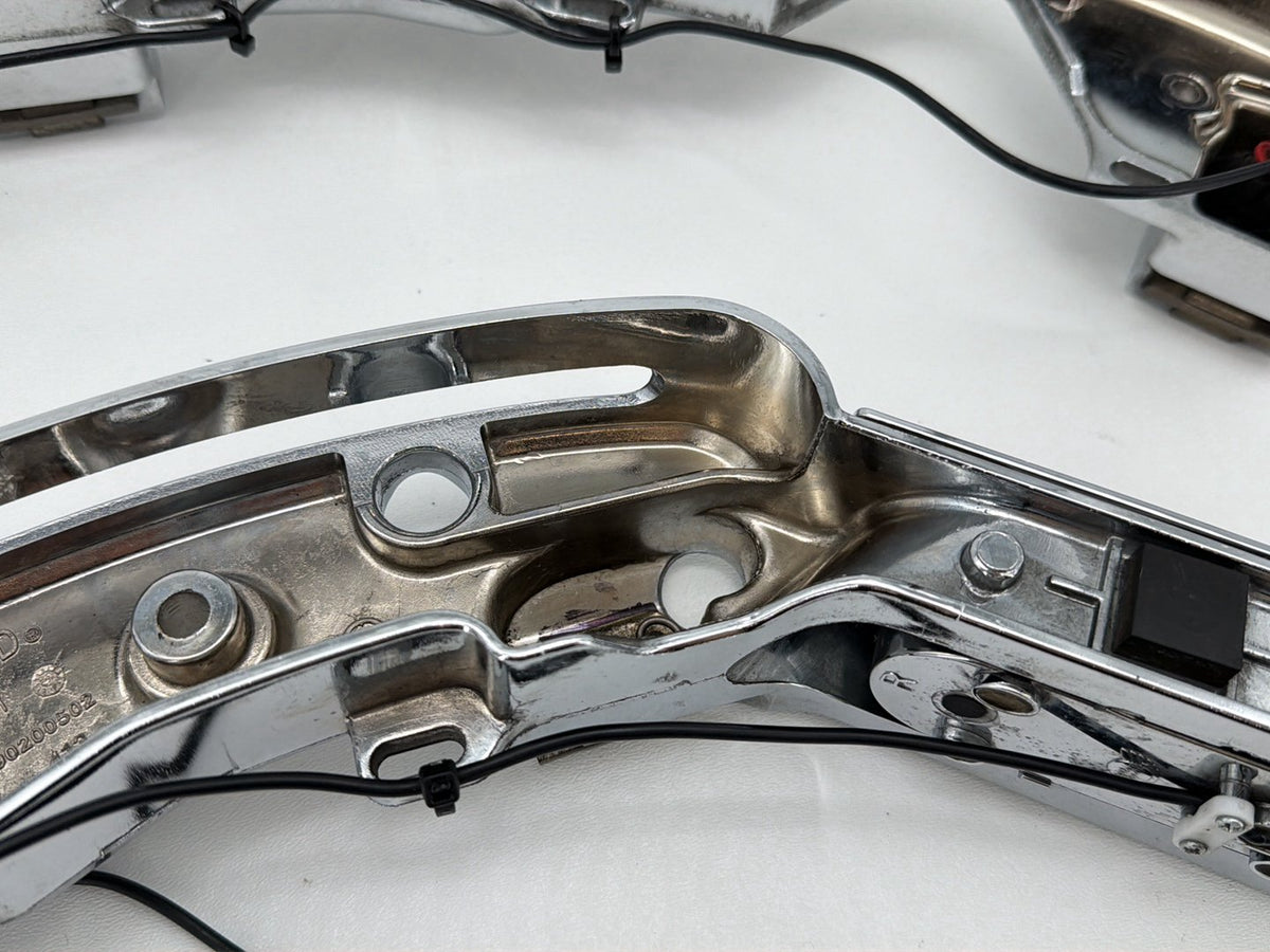 2014 Harley Electra Glide Touring Left Right Saddlebag Fender Struts Brackets