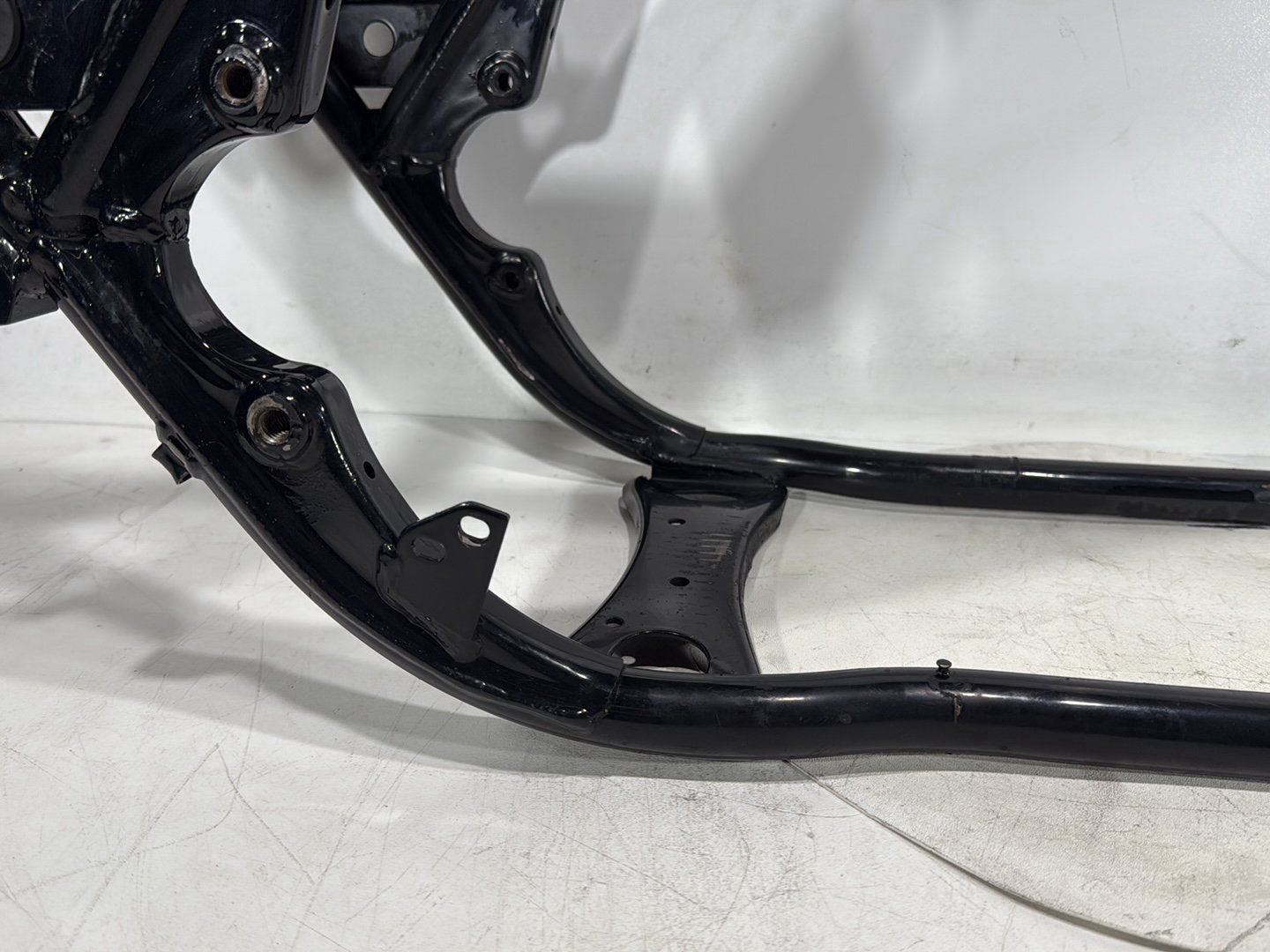 2000 Harley Touring Electra Glide Ultra OEM Body Main Frame Chassis CLN CLR