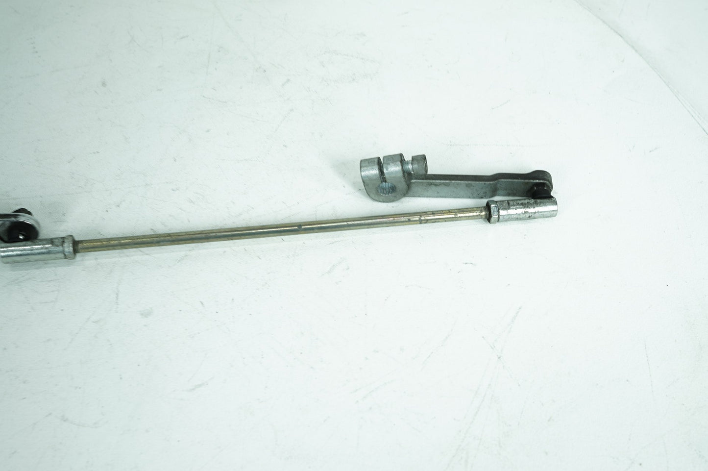 2007 - 2011 Harley-Davidson Touring Road King Classic Gear Shifter Lever w/ Rod linkage 33709-82A