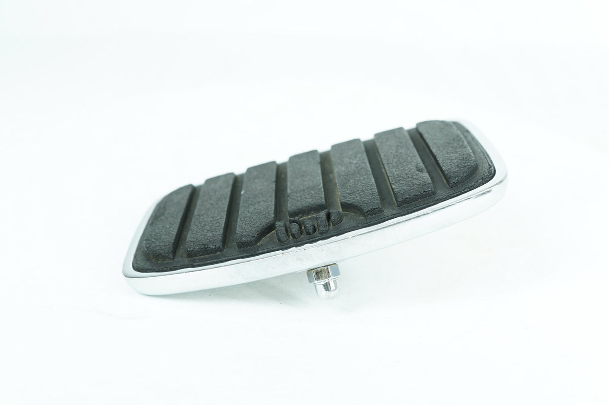 2002 Harley Softail FLSTFI Fat Boy OEM 1 Passenger Floorboard Foot Rest