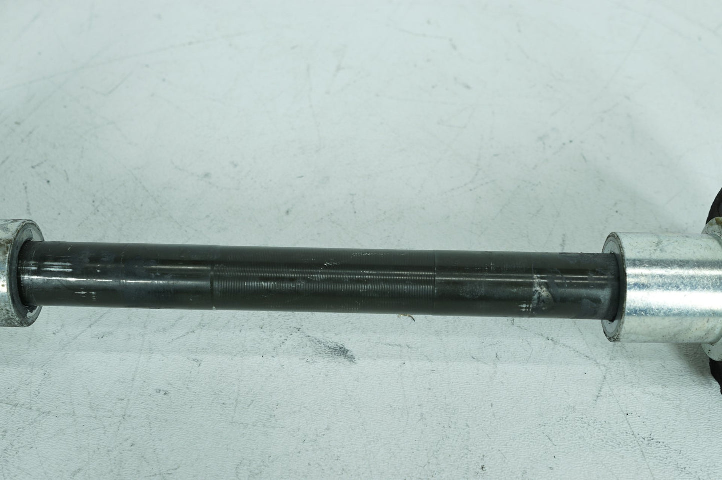 2007 - 2011 Harley-Davidson Touring Electra Ultra Rear Fork Swingarm Pivot Bolt Shaft 47505-02