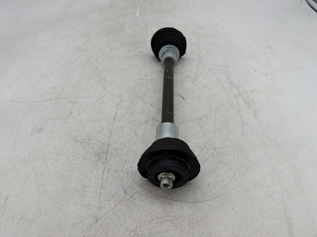 09 Harley Electra Touring CVO Screamin Eagle Rear Fork Swingarm Pivot Bolt Shaft