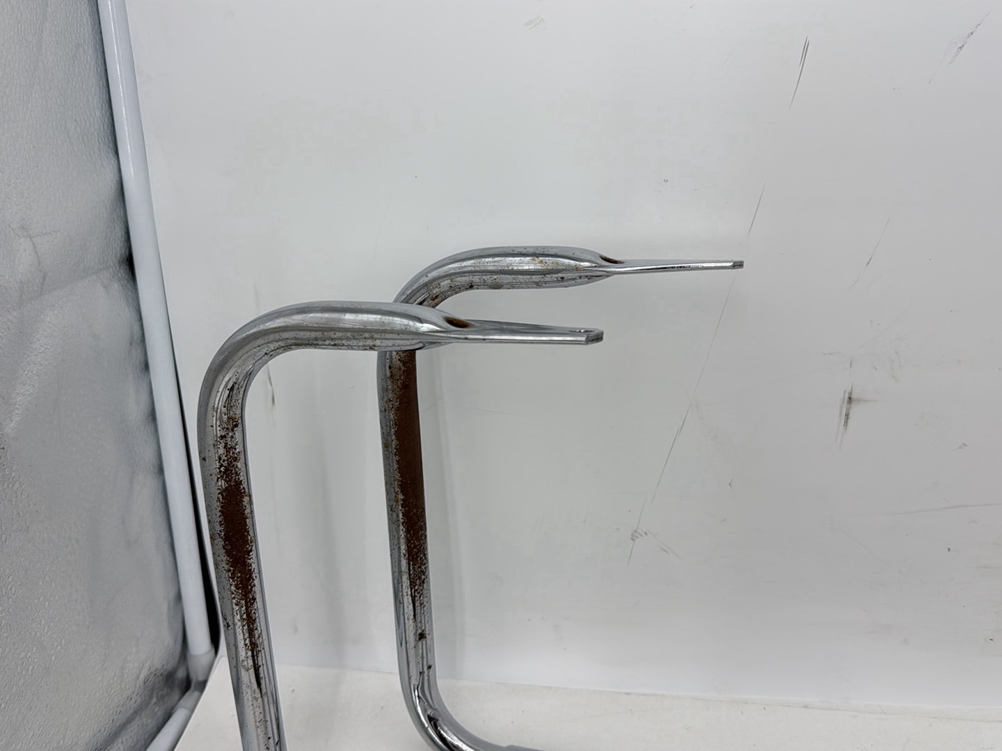 1999 - 2006 Harley-Davidson Touring Electra Glide Ultra Rear Left Right Saddlebag Guard Rails Bar 49193-93