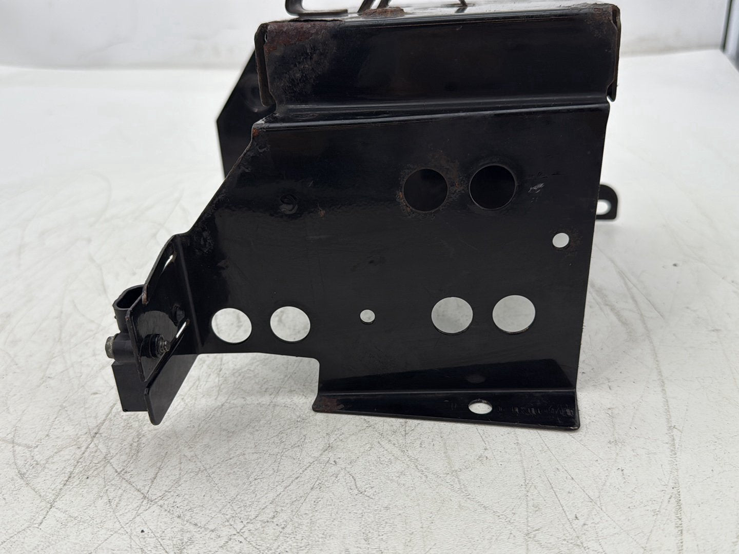 2000 Harley Touring Electra Glide Ultra OEM Battery Tray Bracket Holder Carrier