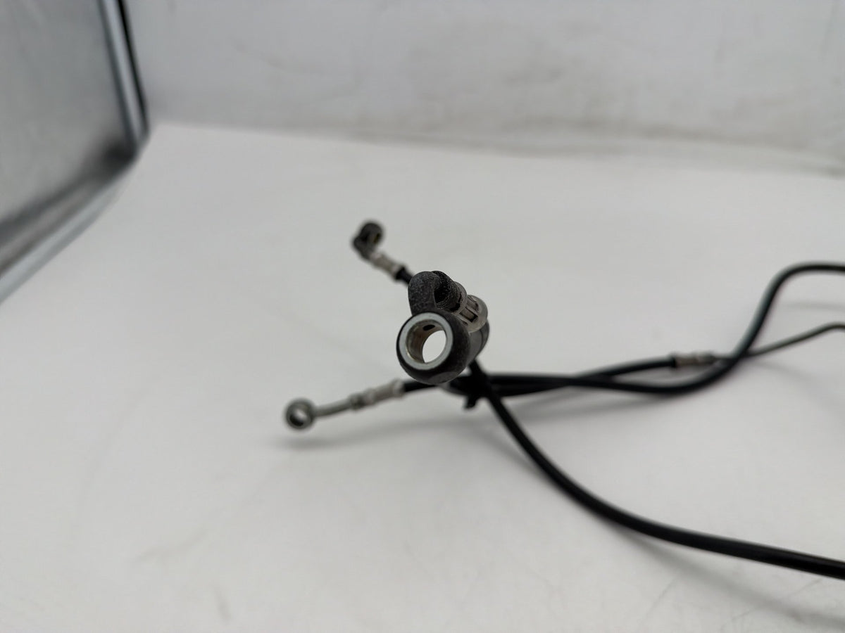 2011 Harley Road King Touring FLHR OEM Front Brake Hose Line Pipe NON-abs