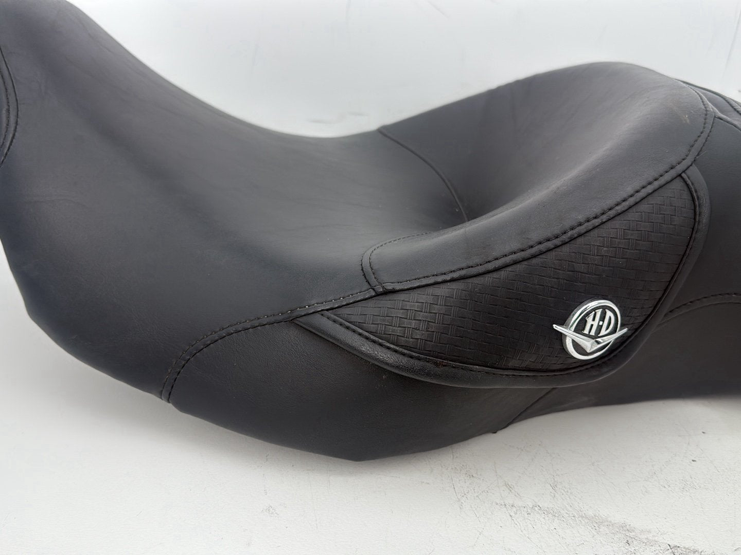 2005 Harley Touring FLHRCI Road King Classic OEM Passenger Rider Driver Seat Saddle