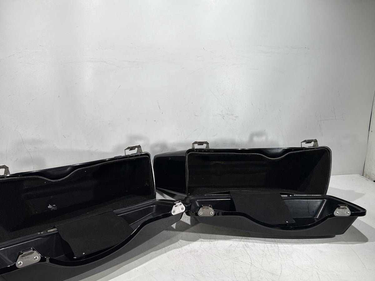 2007 Harley Touring FLHTP Electra Glide Police OEM Left Right Saddlebags Luggage NOKey