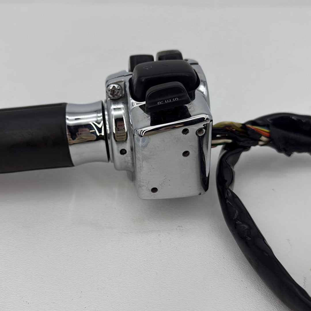 2007 - 2012 Harley-Davidson Touring Street Glide Left Turn Signal Headlight Switches Controls 71682-06