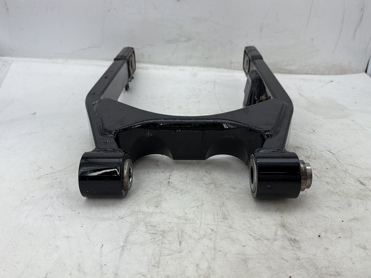 2012 Harley Dyna FXDF Fat Bob OEM Rear Fork Swingarm Swing Arm