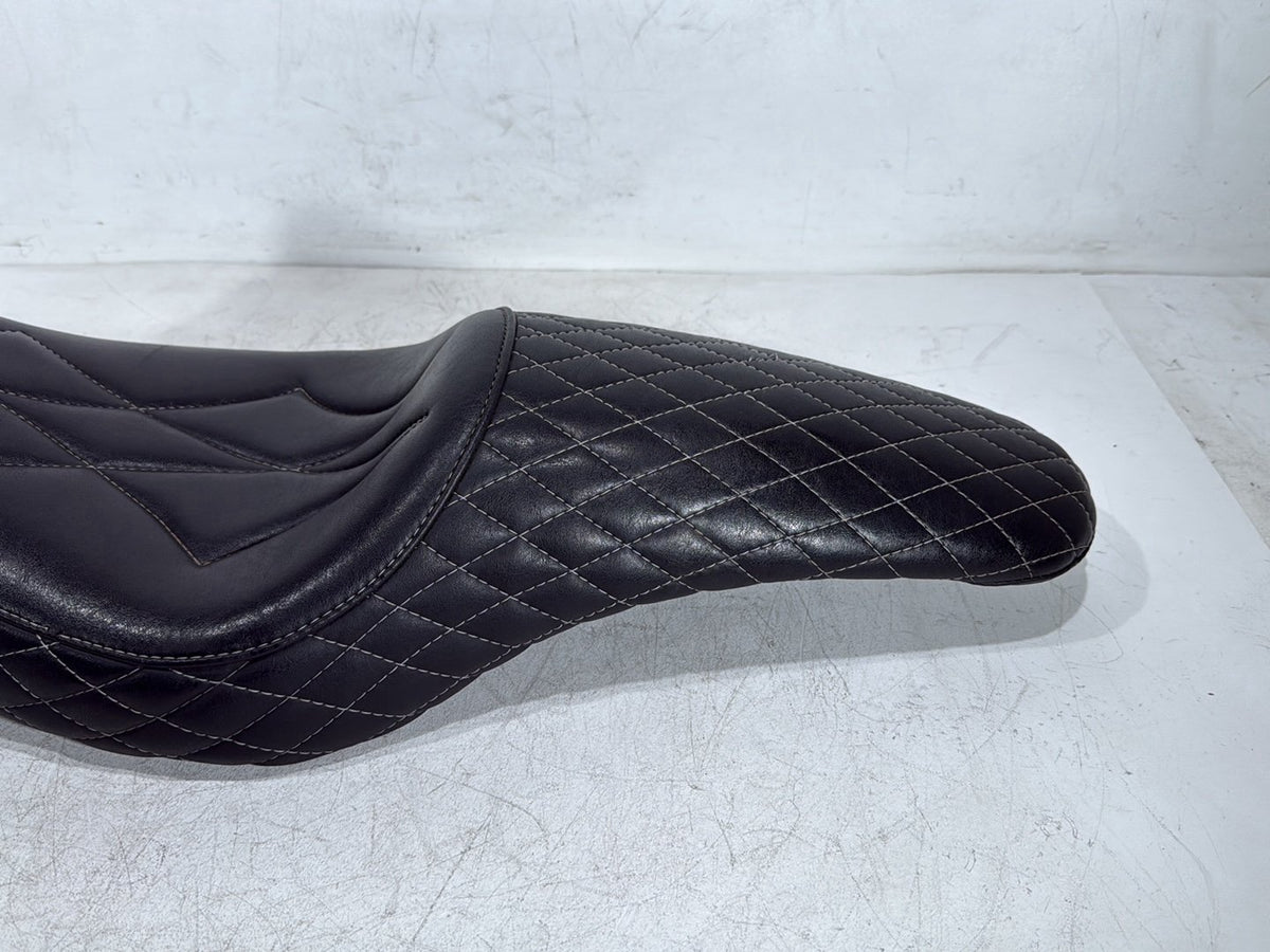 2009 Harley Dyna Street Bob FXDB OEM Passenger Rider Driver Seat Saddle