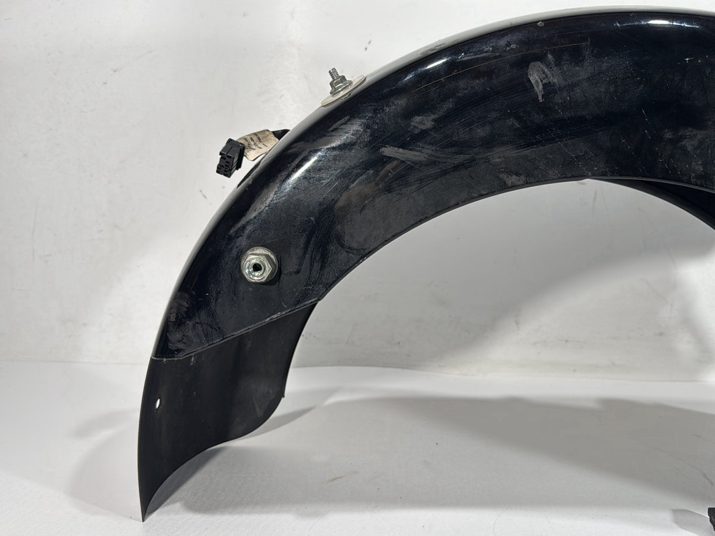 2007 Harley Street Glide Touring FLHX OEM Rear Wheel Fender & Turn Signals Bar