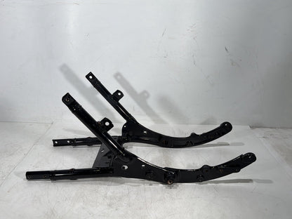 2016 Harley Road King Touring FLHR OEM Rear Back Sub Frame Rail Bar 48079-09BHP