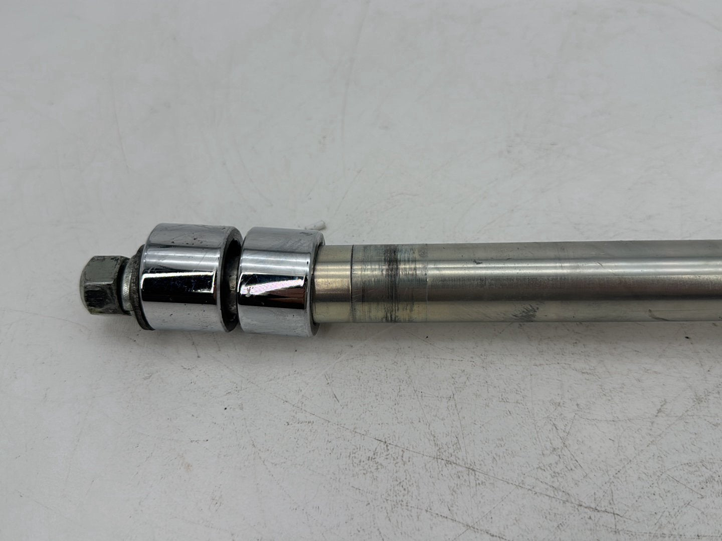 1999 - 2006 Harley-Davidson Touring Road King Classic Front Wheel Axle Bolt Shaft  	43364-00