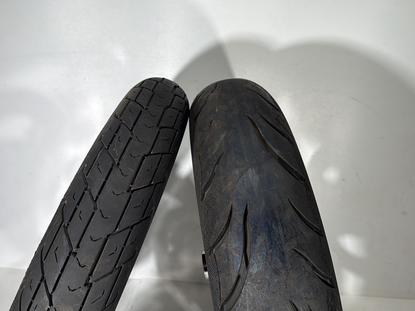 1999 - 2006 Harley-Davidson Dyna Low Rider Front & Rear Wheel Rim Tire MT90B16, 90/90H19 52H, 16" 19"