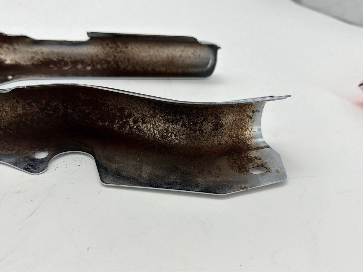 2008 Harley Electra Glide Ultra FLHTCU Rear Fender Struts Bracket OEM