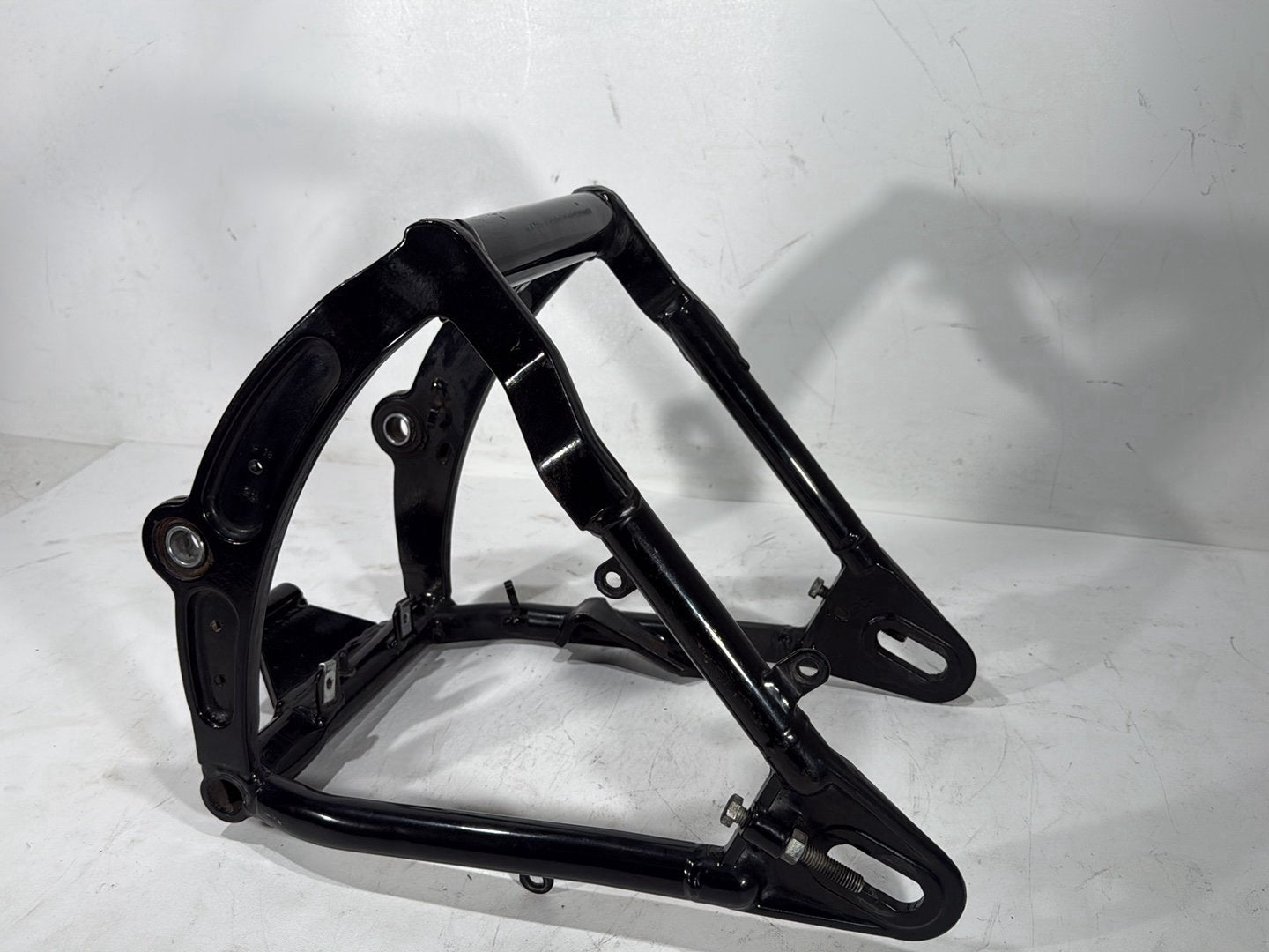 1997 Harley Softail Fat Boy FLSTF OEM Rear Fork Swingarm Swing Arm 47573-89B