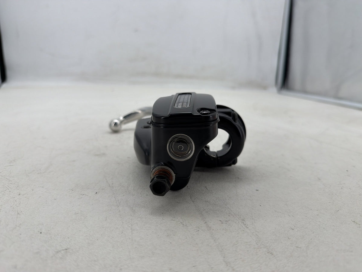 12 Harley Street Glide Touring FLHX OEM Front Right Brake Lever Master Cylinder