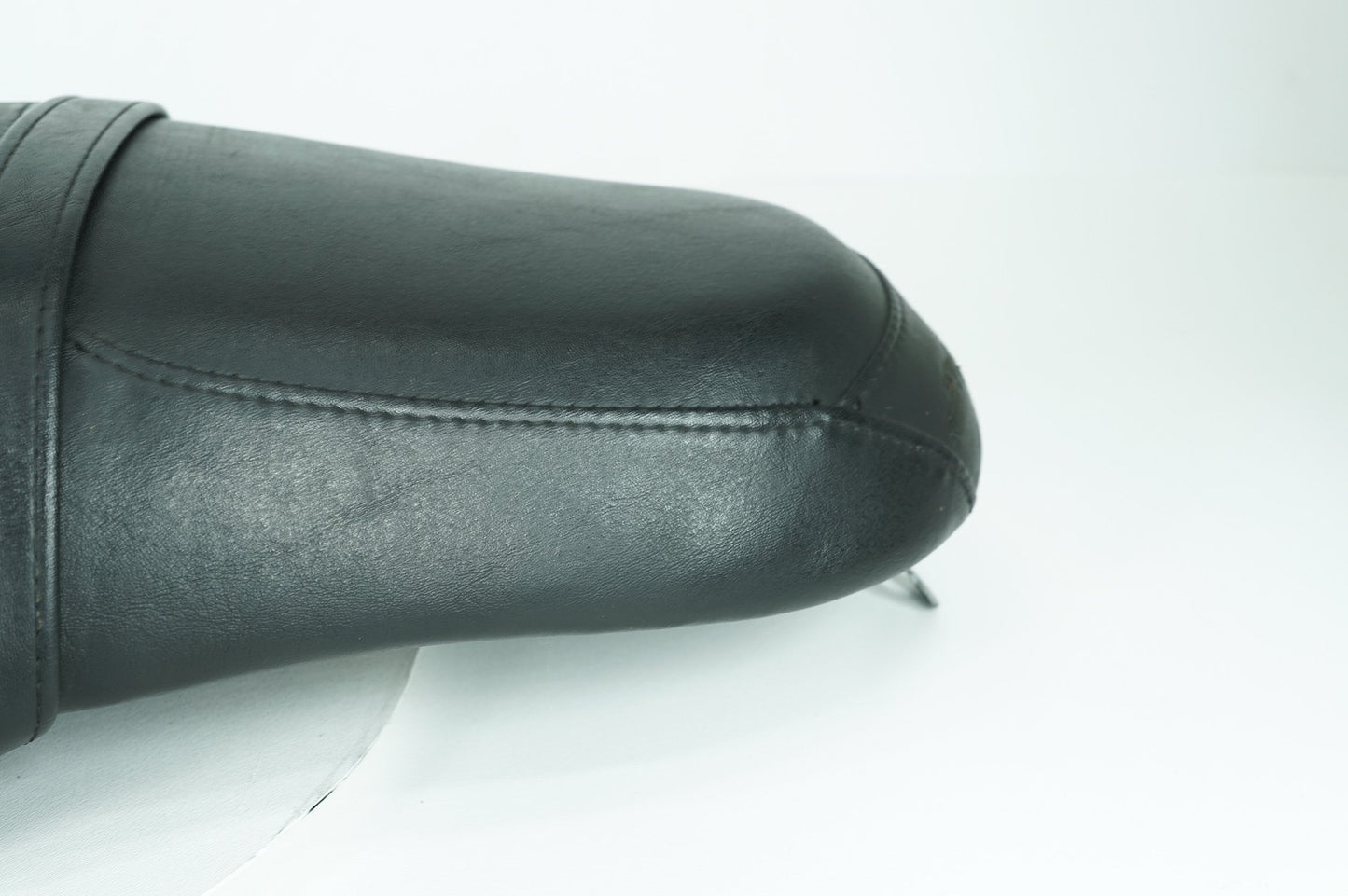 2004 - 2013 Harley-Davidson Sportster Base 883 Passenger Rider Driver Seat Saddle  	51530-04