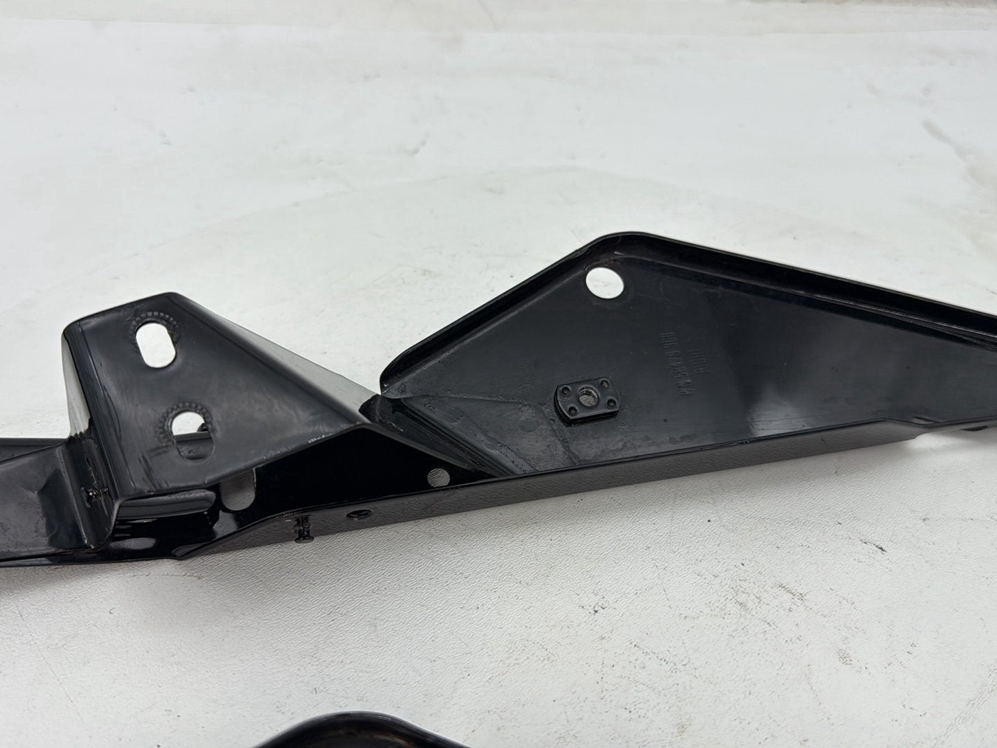 2007 Harley Street Glide Touring FLHX OEM Right Left Fairing Support Brackets