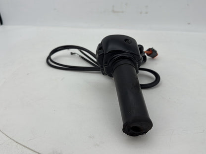 1999 - 2006 Harley-Davidson Dyna Low Rider Right Engine Start Kill Switches Controls 71684-06A