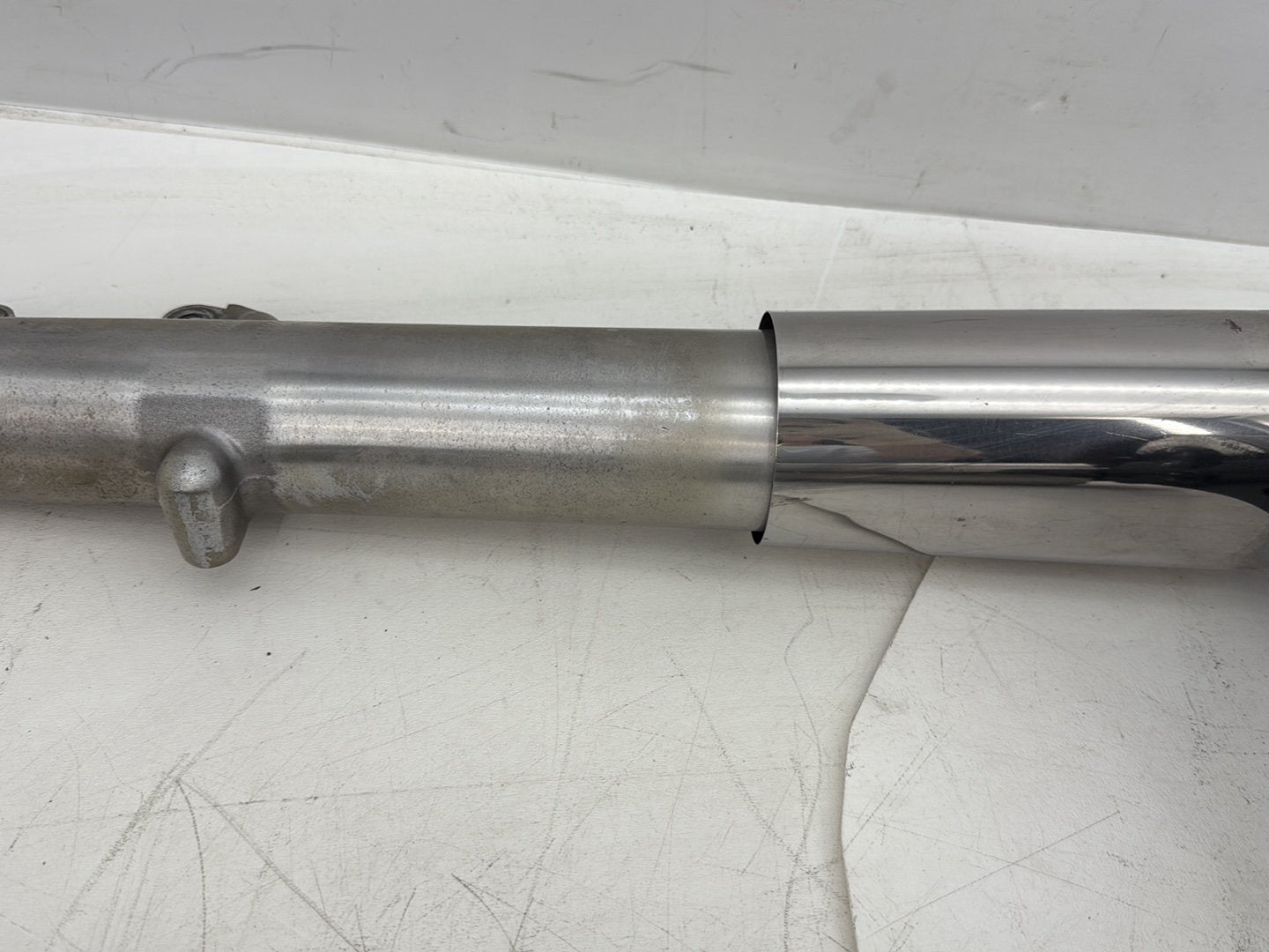 2006 Harley Electra Glide Touring Classic FLHTCI OEM Front Triple Tree Set & LH RH Fork Legs Sliders