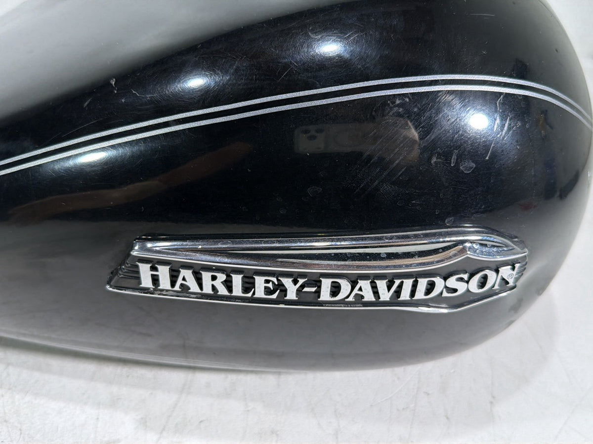 2014 Harley Electra Glide Touring Ultra OEM Fuel Gas Tank Gasoline Reservoir