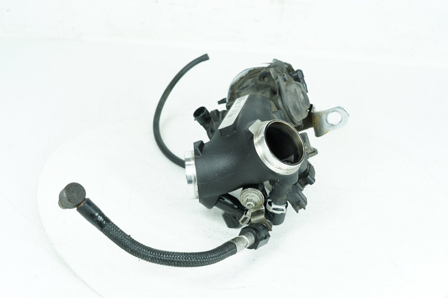2007 - 2016 Harley-Davidson Dyna Super Glide Custom Engine Intake Manifold Throttle Body 27618-06