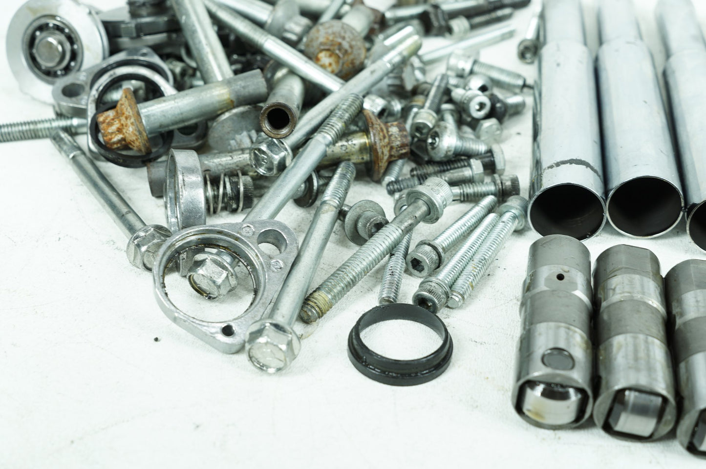1991 - 2003 Harley-Davidson Sportster Hugger Twin Cam Engine Hardware Bolt Pushrods  	17946-89